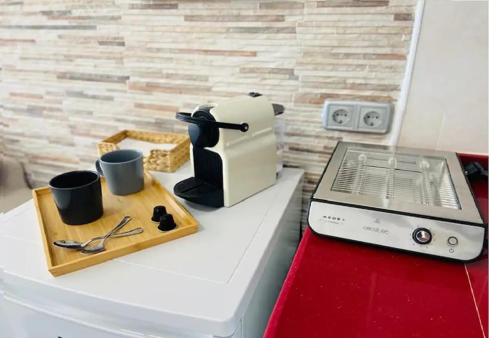Alterhome Luminoso Estudio Con Piscina Y Maravillosas Vistas Torremolinos Exterior foto